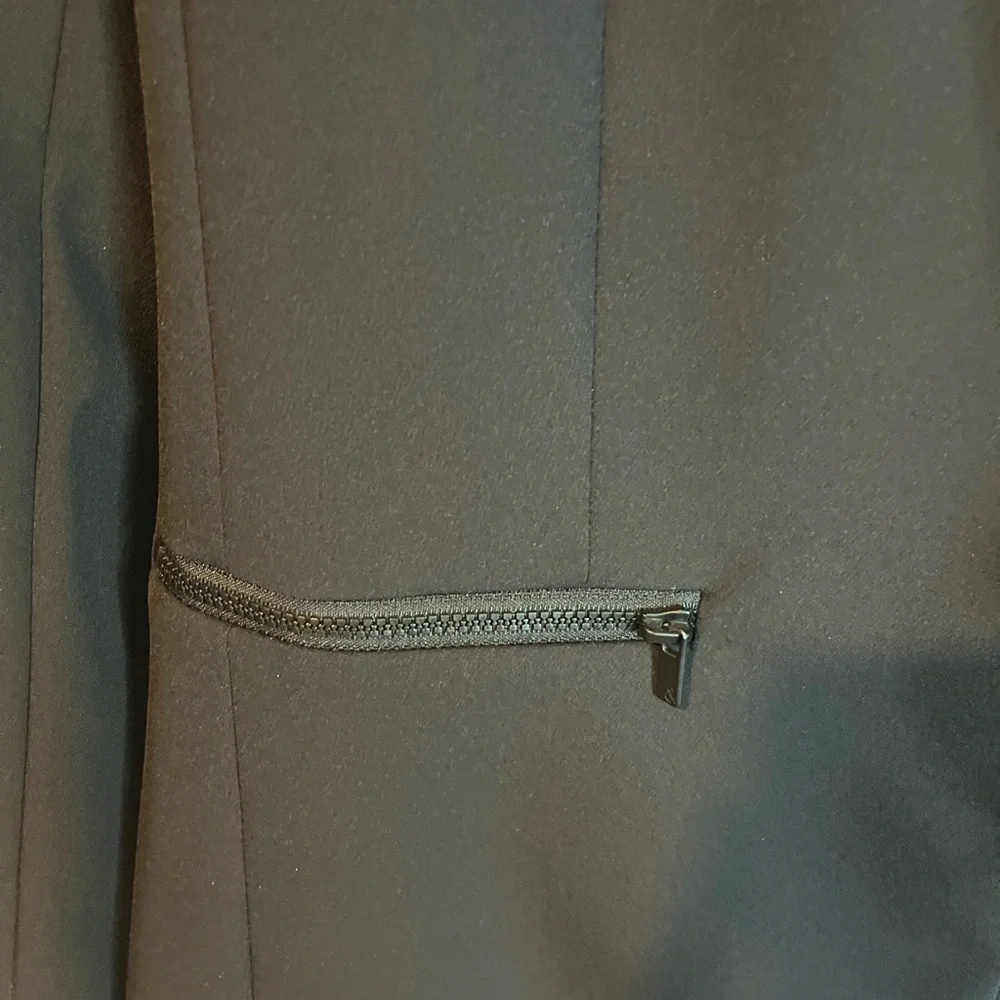 Willow & Thread class is black blazer - Picture 5 of 9